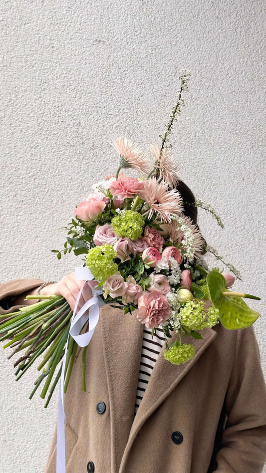 Lillekimp pehmest roosa ja rohelise värviga | Букет нежных розовых и зеленых цветов | Soft pink and green flower bouquet