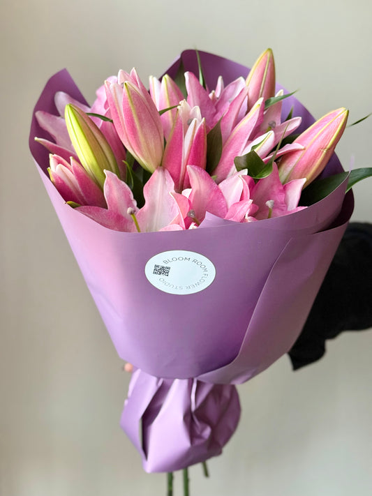 "Lilies of your Heart " Grand Bouquet – BloomRoom.ee, fresh flowers in Tallinn