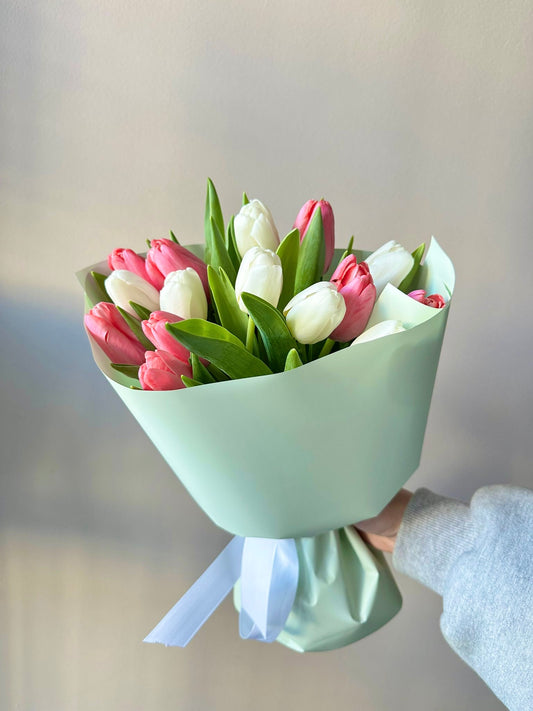 "1st Day of Spring" Maxi Bouquet – BloomRoom.ee, fresh flowers in Tallinn