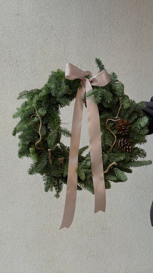 XL size Christmas Wreath with natural decorations – BloomRoom.ee, värsked lilled Tallinnas