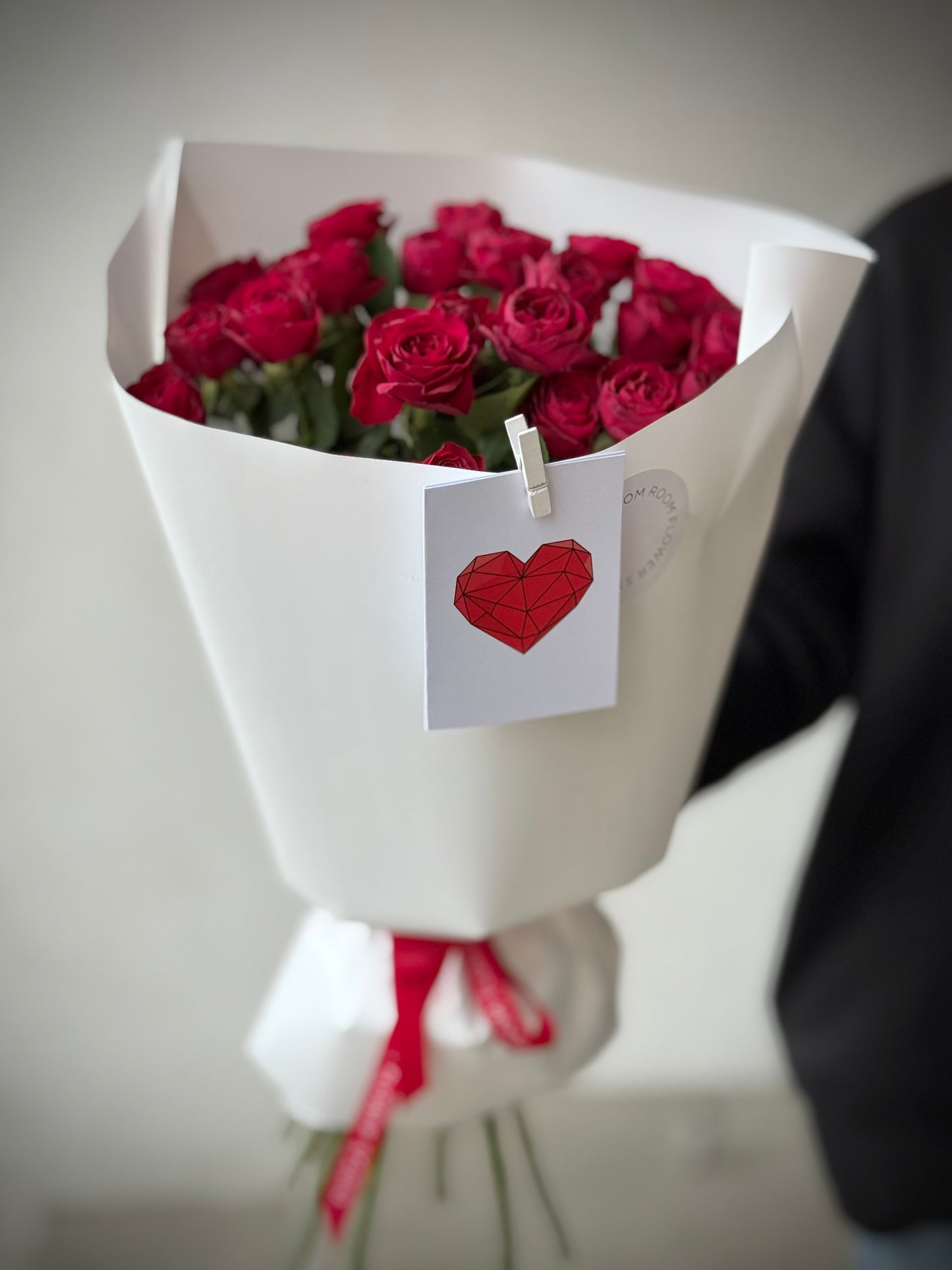 Punane roosikimp südamekaardiga | Красный букет роз с сердечным открыткой | Red rose bouquet with a heart card