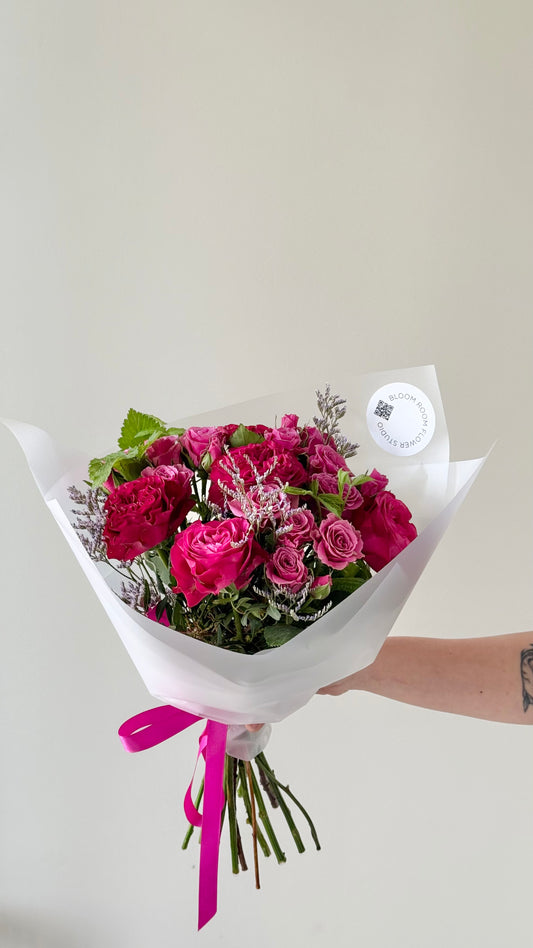 "Cherry" Mini Bouquet – BloomRoom.ee, fresh flowers in Tallinn