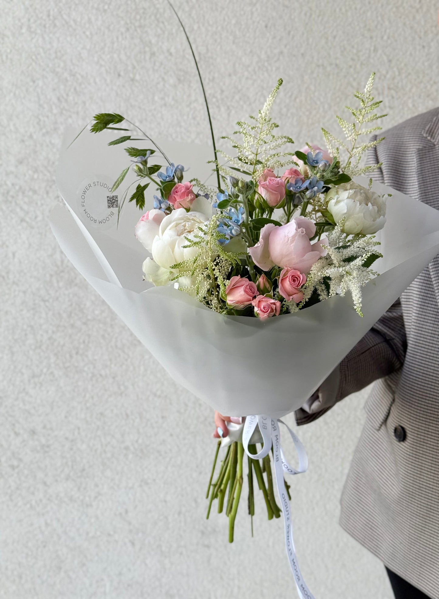 "Peony Drama" Art bouquet