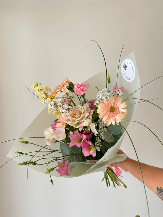 "You like to move it” Art Bouquet – BloomRoom.ee, свежие цветы в Таллине