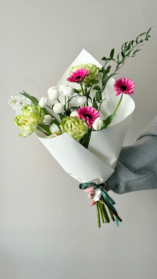 "Pink Me Up" Art Bouquet – BloomRoom.ee, fresh flowers in Tallinn