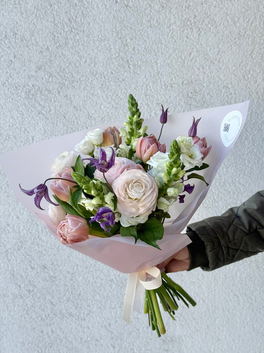 "Miss Dior" Gra Bouquet – BloomRoom.ee, fresh flowers in Tallinn