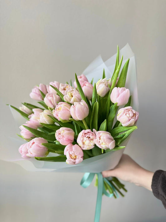 "First Love" with 25 Peony Tulips – BloomRoom.ee, fresh flowers in Tallinn