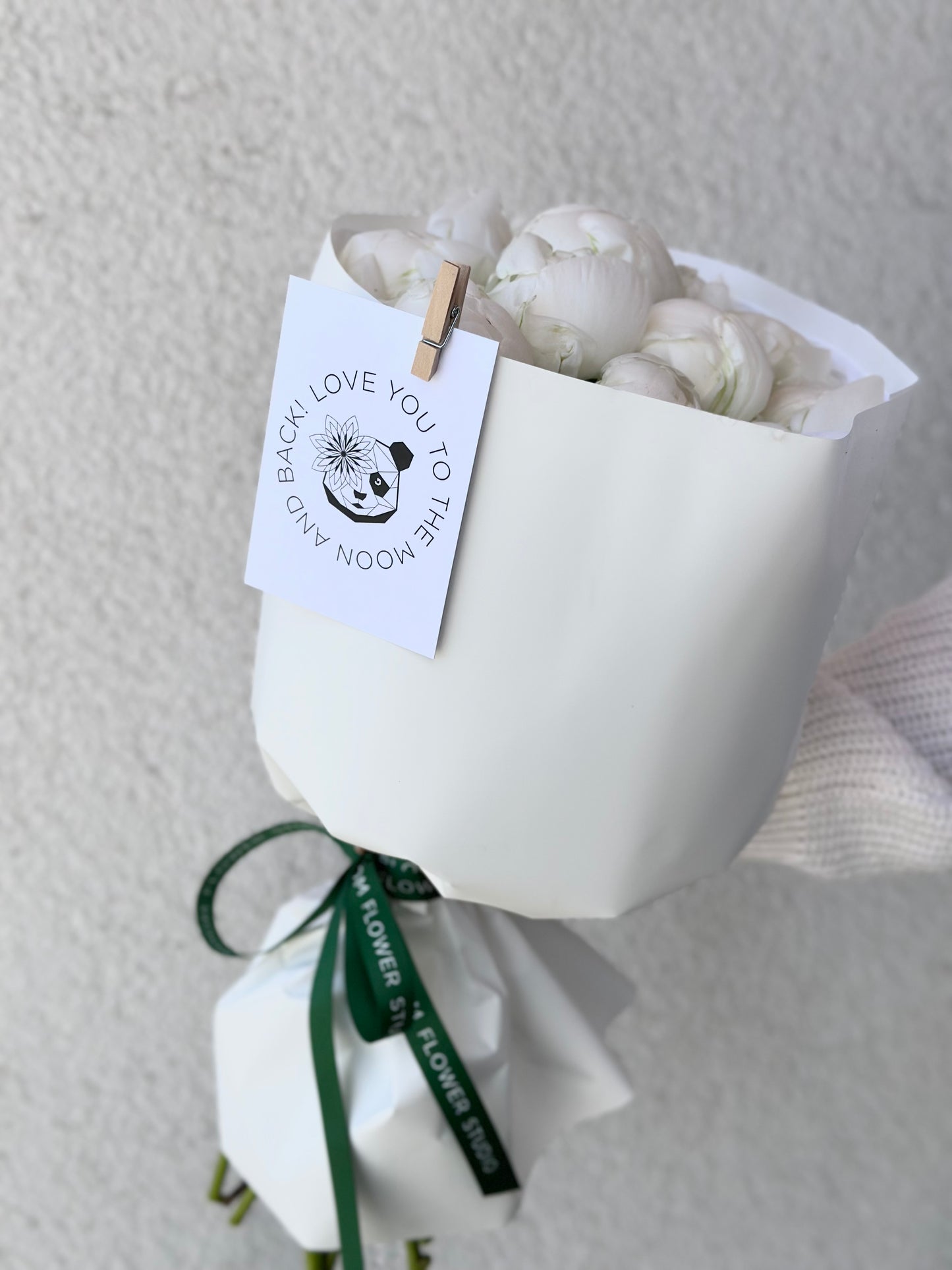 Valge puuvilja kimp | Белый букет с пионами | White peony bouquet with a tag and ribbon