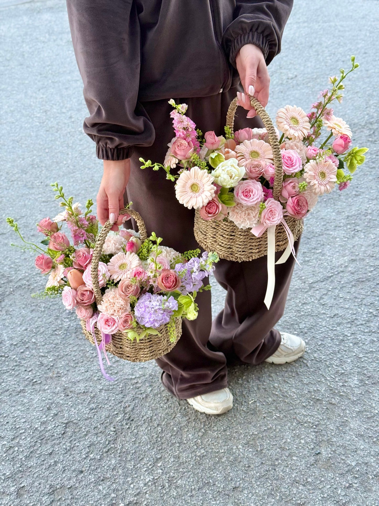 "Moms Garden" Flower Basket with garden roses