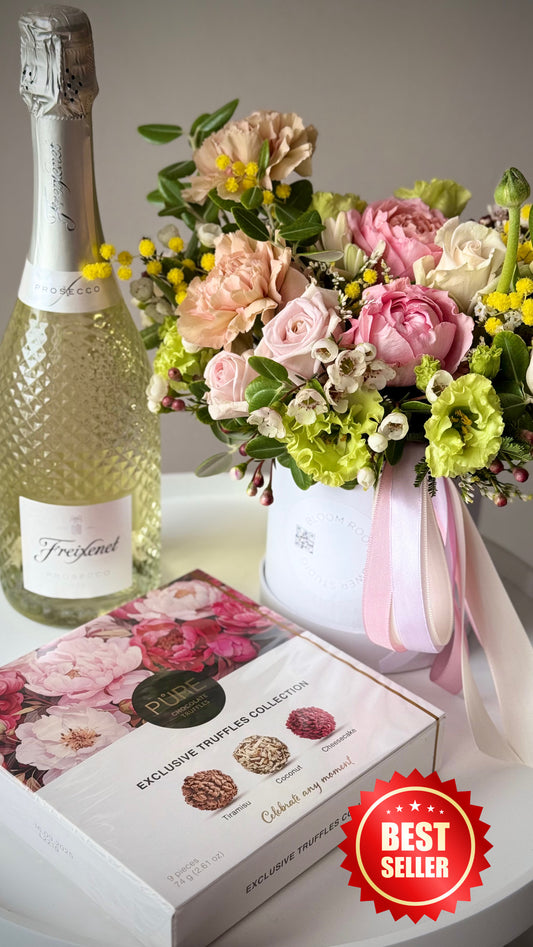 Gift set with Mini Bloom box, Prosecco Freixenet and Pure chocolate truffle – BloomRoom.ee, värsked lilled Tallinnas