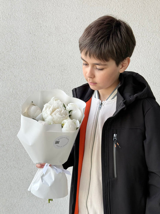 "My Mom's favourite flowers" Peony bouquet – BloomRoom.ee, fresh flowers in Tallinn