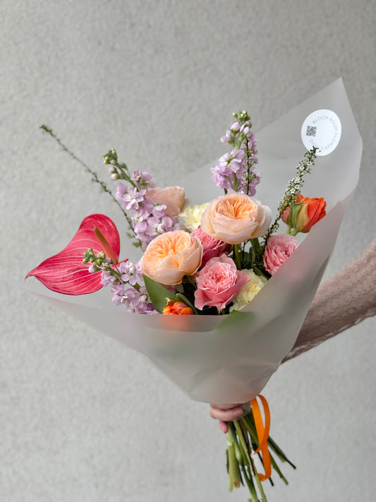 "Just to see your smile..." Art Bouquet – BloomRoom.ee, fresh flowers in Tallinn