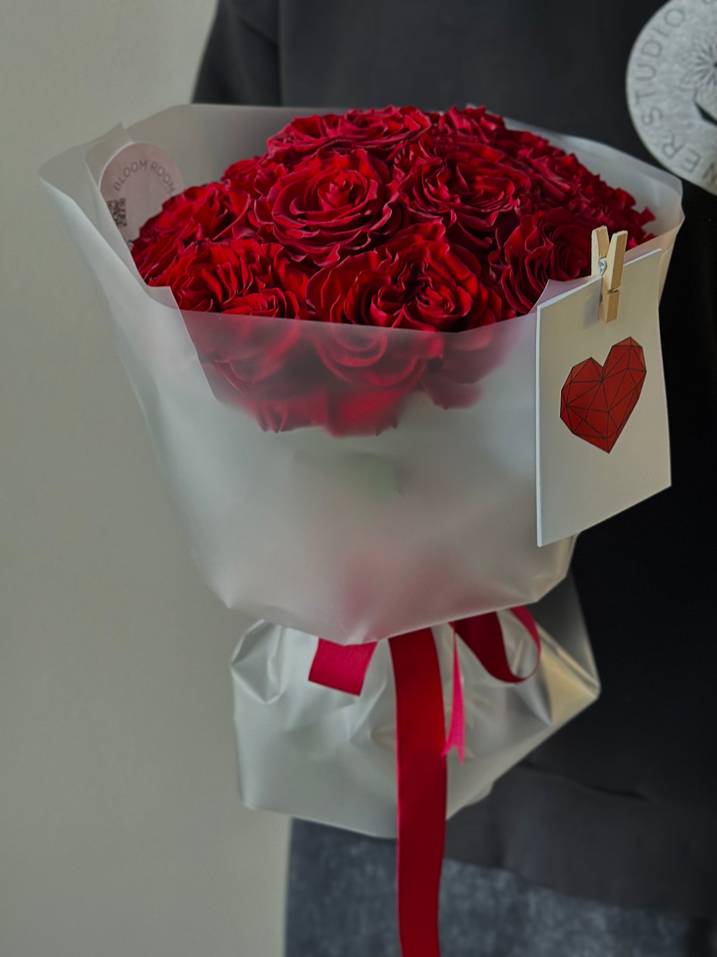 Punased roosid luksuslikus lillekimpus | Роскошный букет красных роз | Luxury bouquet of red roses