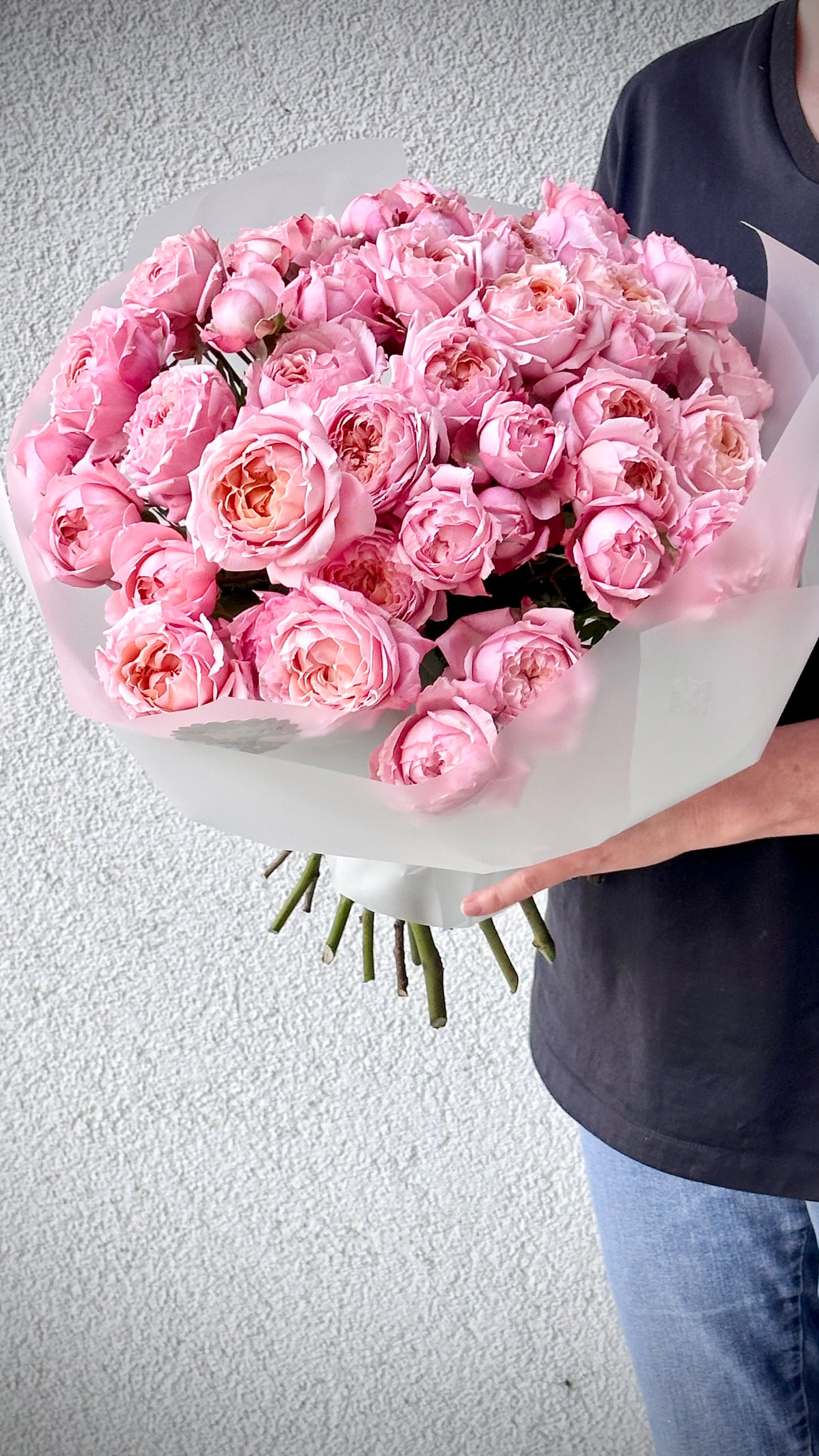 Kaunis roosikimp, kus on suured roosid Julietta | Красивый букет из крупных роз Джульетта | Gorgeous bouquet of large Julietta roses