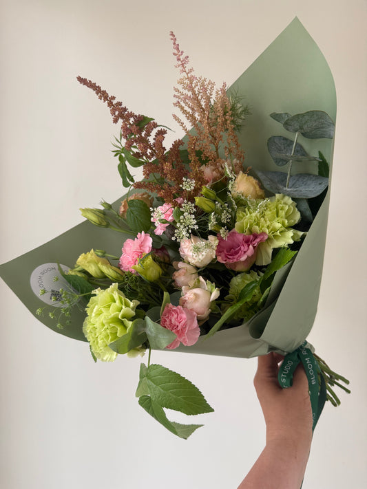 "Garden pistachios" Bouquet – BloomRoom.ee, fresh flowers in Tallinn