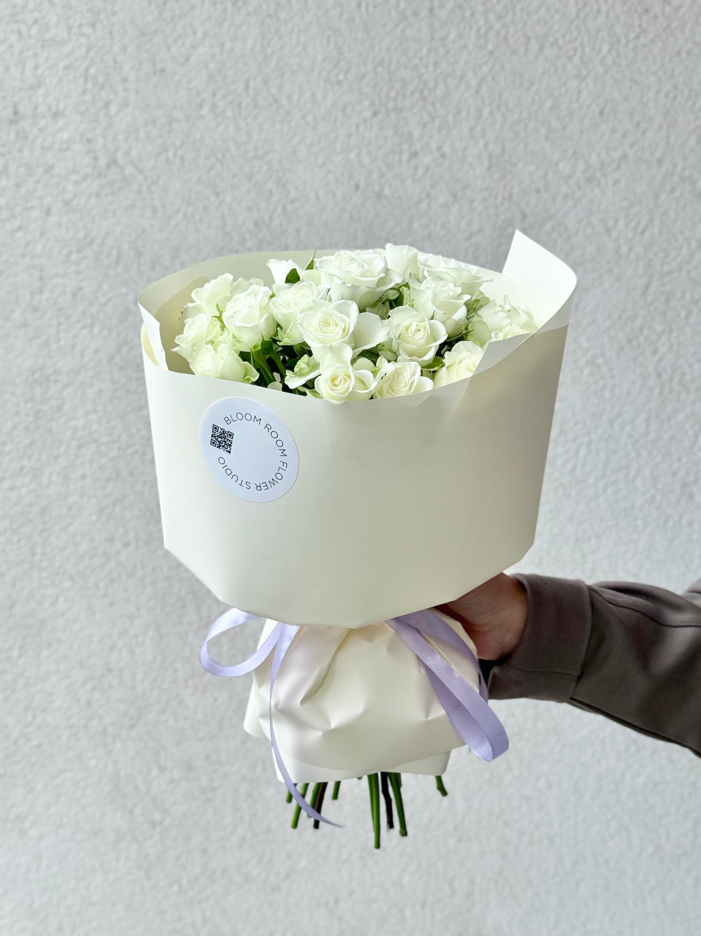 "Snowflake" spray roses