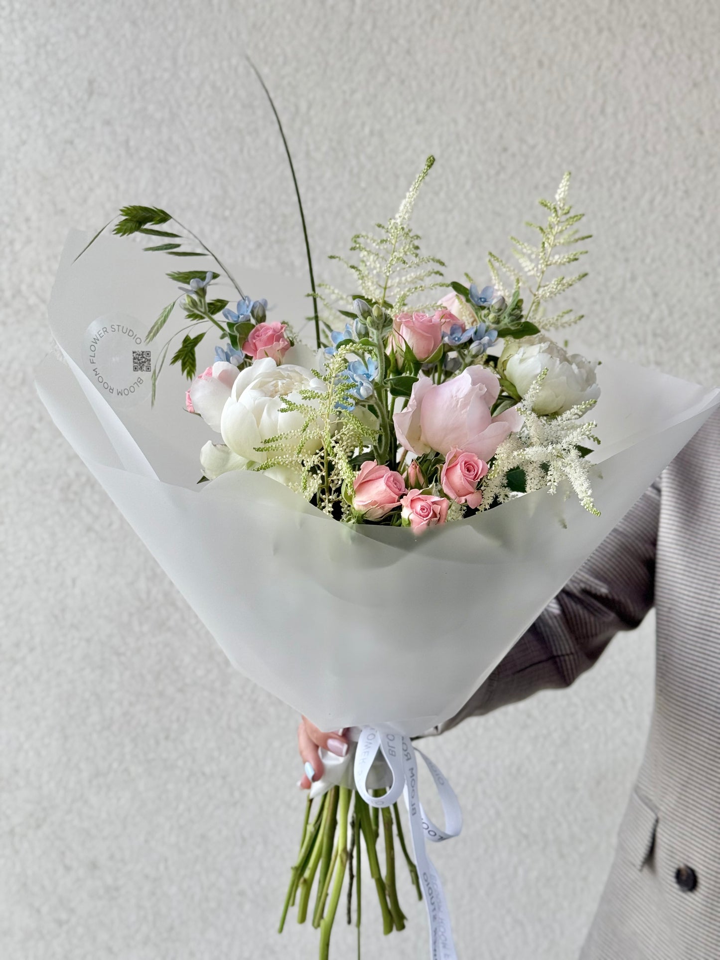 "Peony Drama" Art bouquet