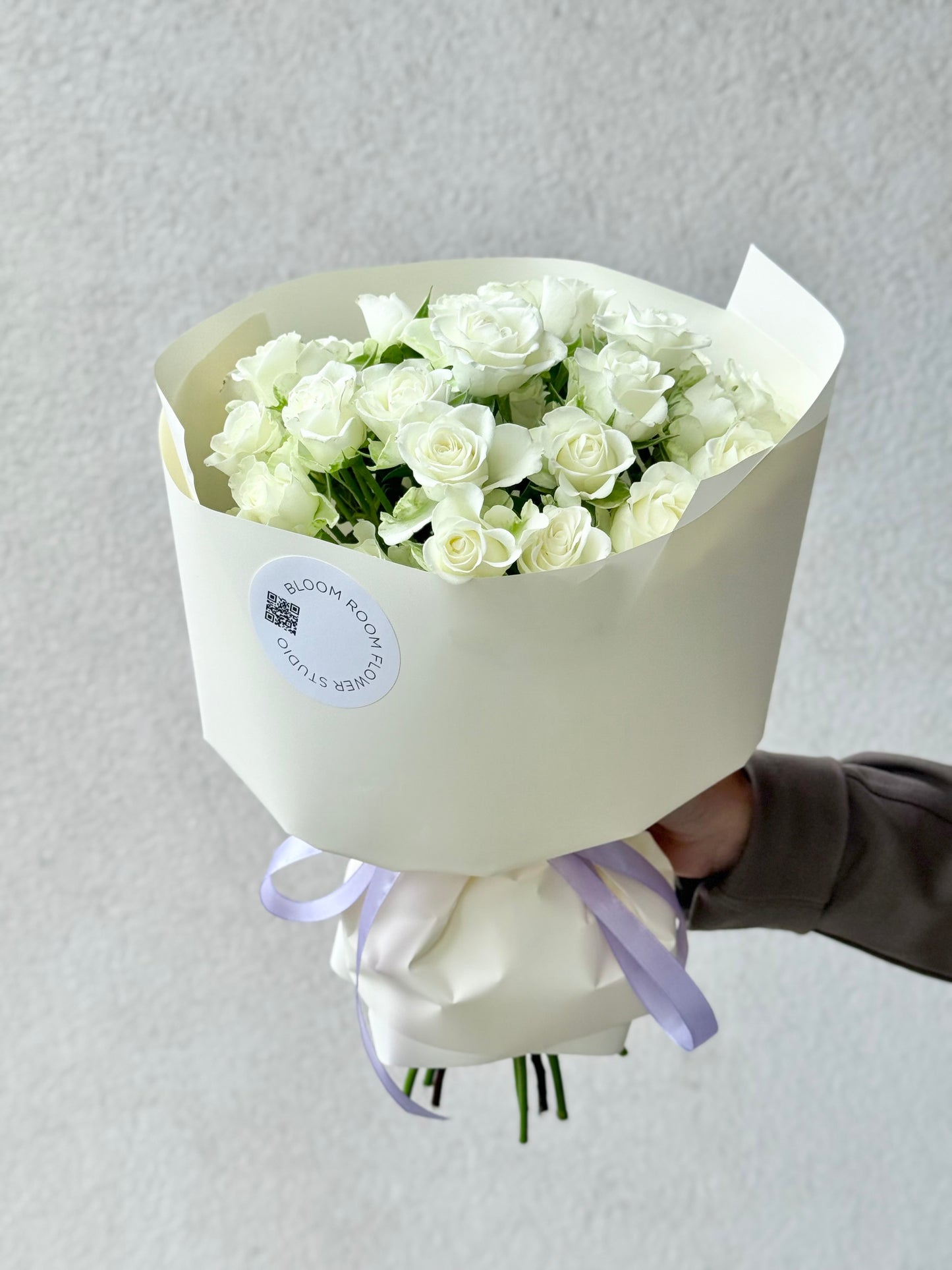 "Snowflake" spray roses