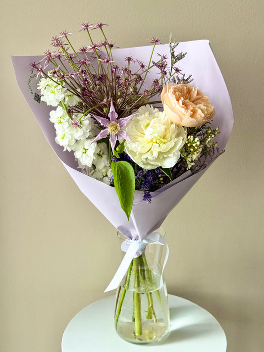 "Violet Moon" Mini Bouquet – BloomRoom.ee, fresh flowers in Tallinn