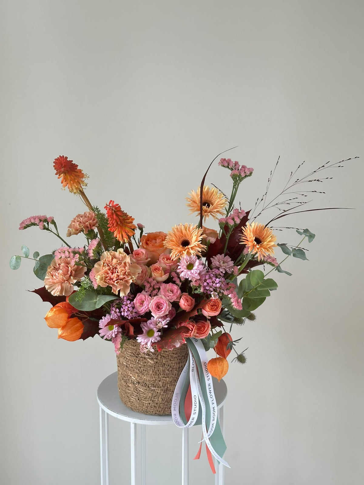 Flower bascet with seasonal bloomers š§”