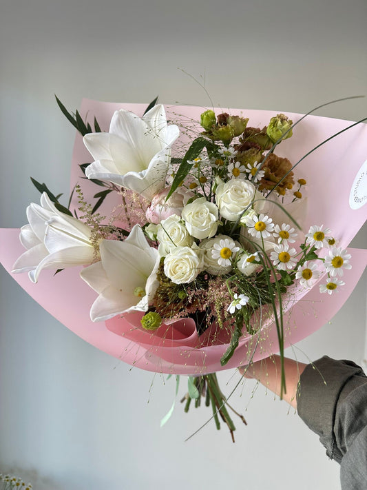 "Pink Whisper" Art Bouquet – BloomRoom.ee, fresh flowers in Tallinn