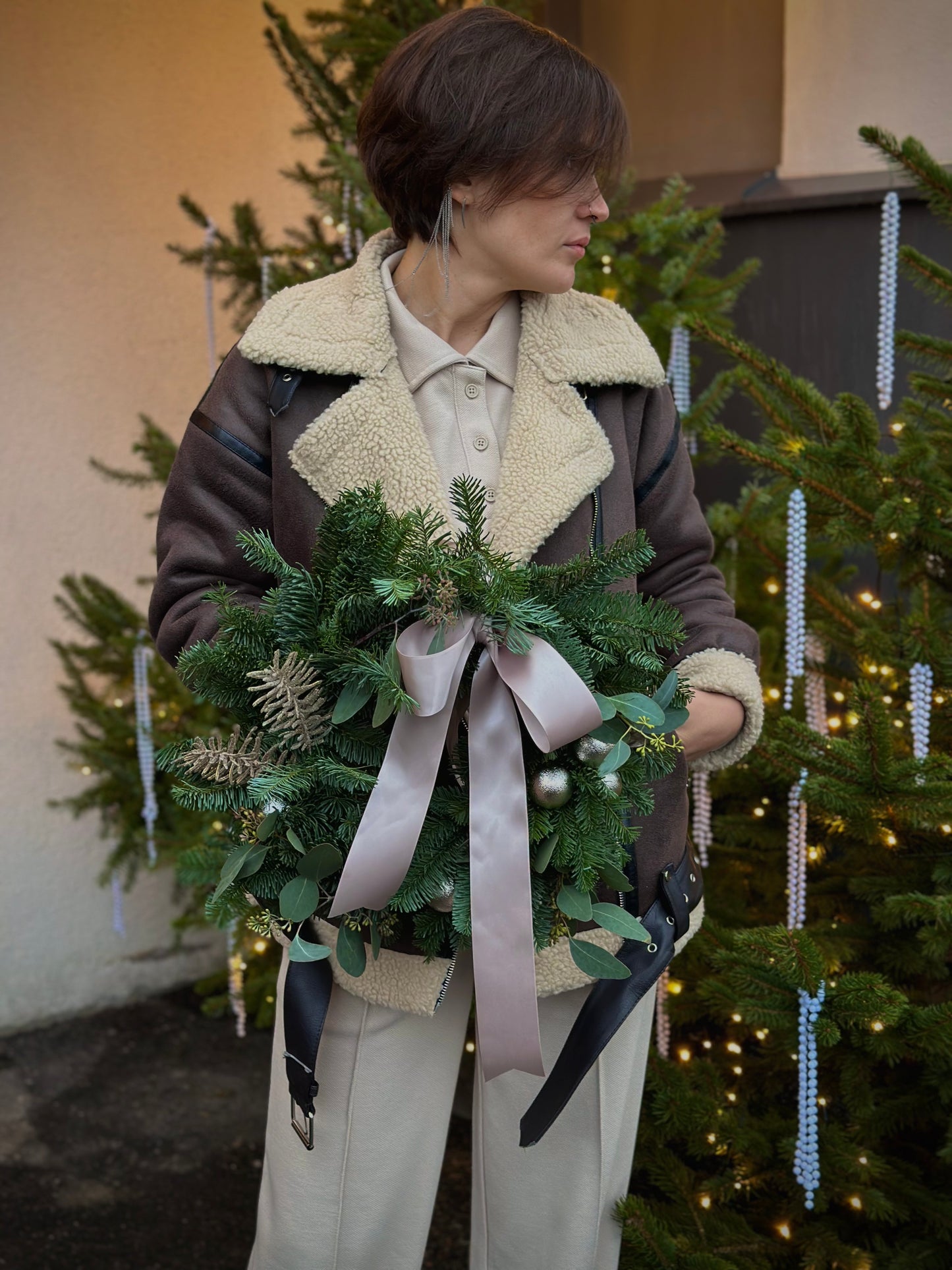 Jõuluharu elegantse kingituse karbis | Элегантный рождественский венок в подарочной коробке | Fancy Christmas wreath in a gift box