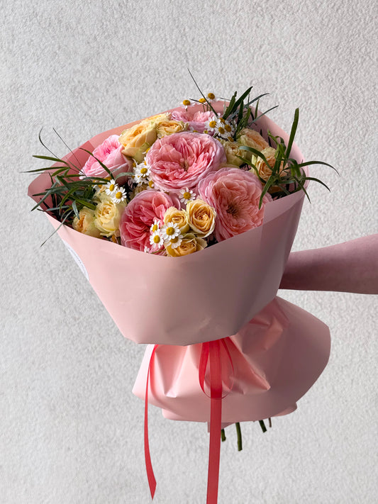 Summer Garden Mix Bouquet – BloomRoom.ee, fresh flowers in Tallinn