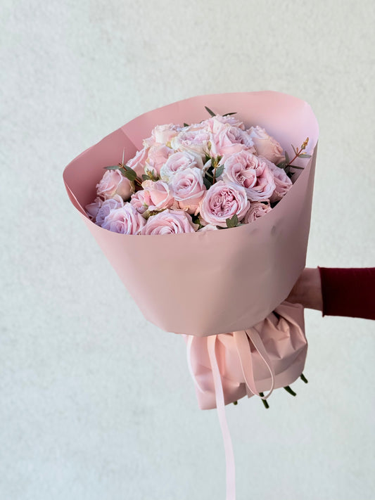 Pink spray roses – BloomRoom.ee, värsked lilled Tallinnas