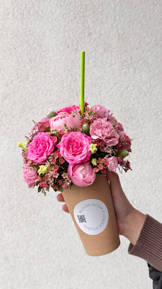 Flower Coctail "Cosmopolitan" – BloomRoom.ee, värsked lilled Tallinnas