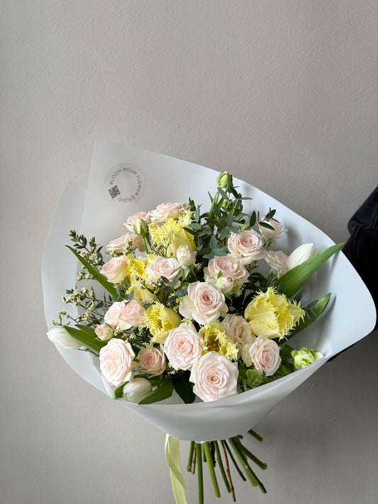 “Limoncello Spritz" Bouquet – BloomRoom.ee, fresh flowers in Tallinn