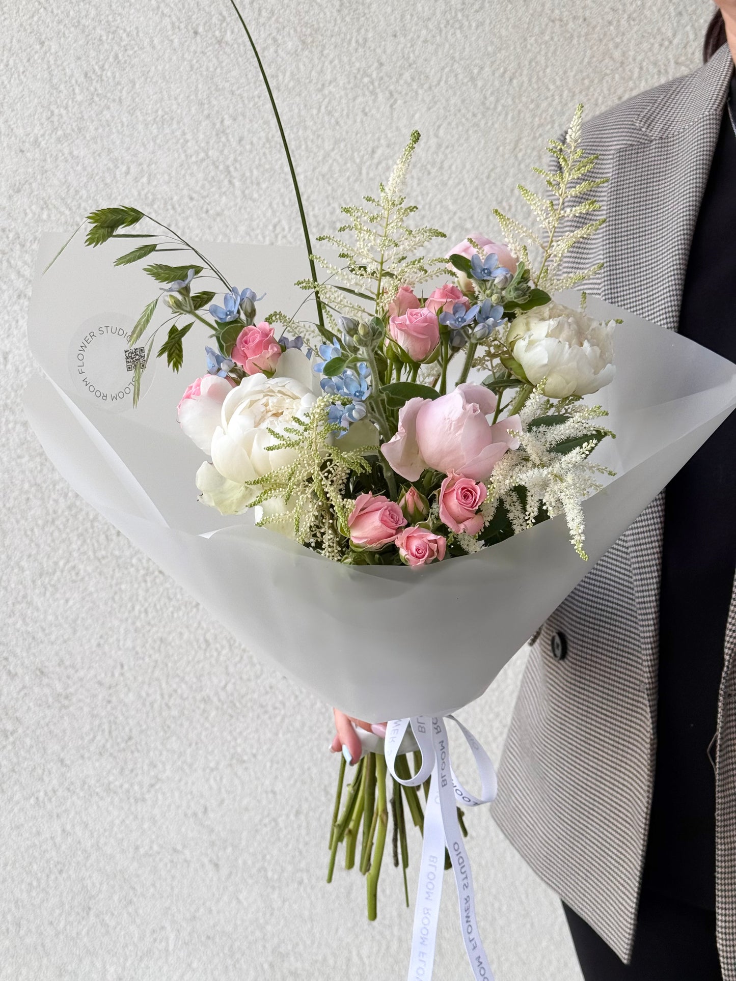"Peony Drama" Art bouquet