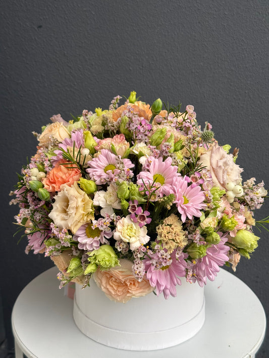 Mini Bloom Box «Summer sunset» – BloomRoom.ee, värsked lilled Tallinnas