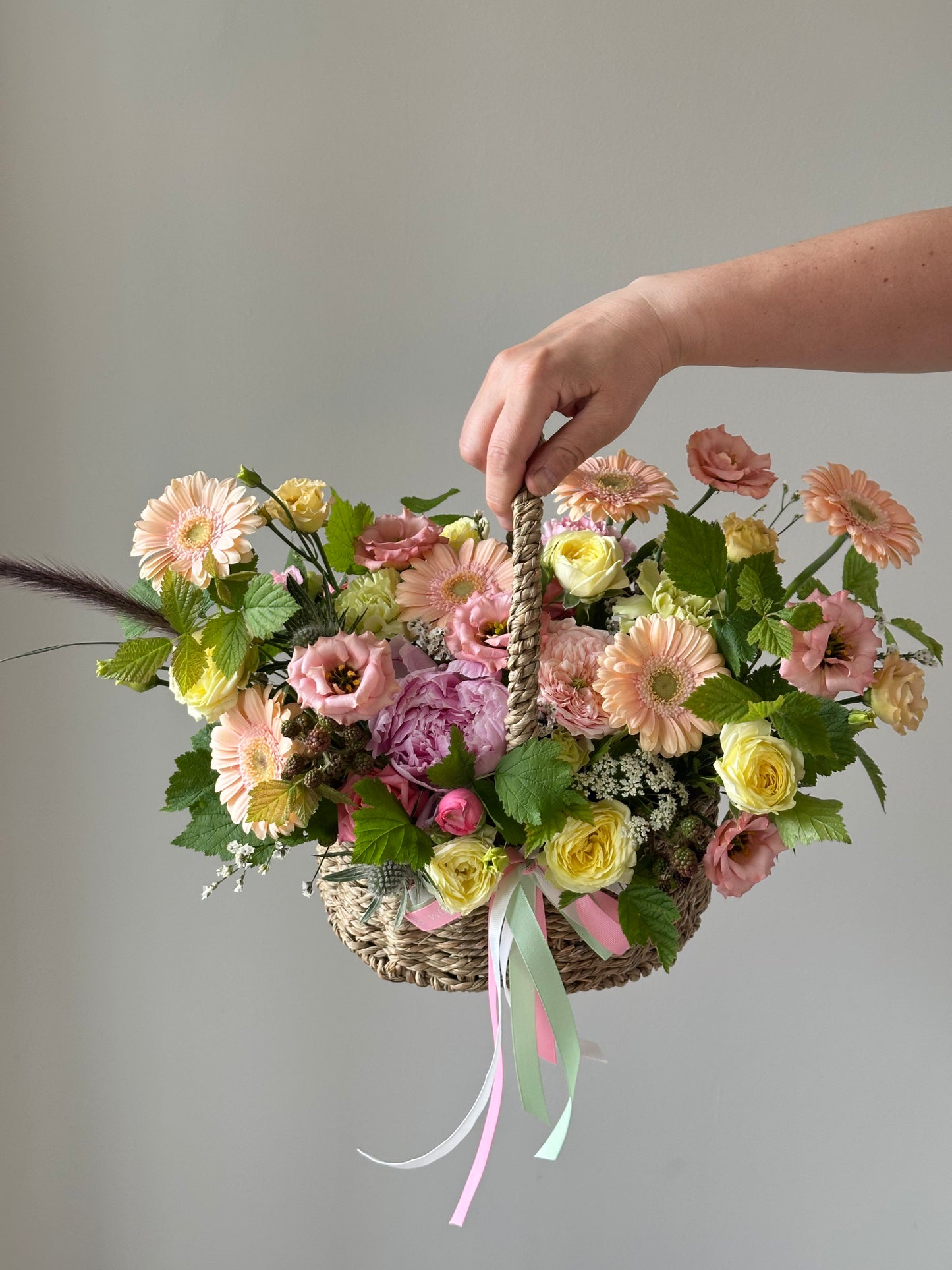 Flower bascet with summer bloomers 🧡