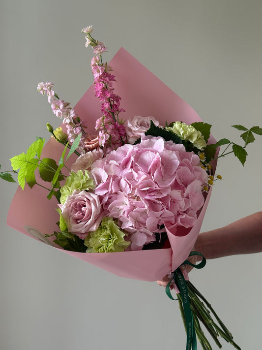 «Royal garden” Grand Bouquet – BloomRoom.ee, fresh flowers in Tallinn