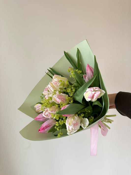 "Spring breeze" Bouquet – BloomRoom.ee, värsked lilled Tallinnas