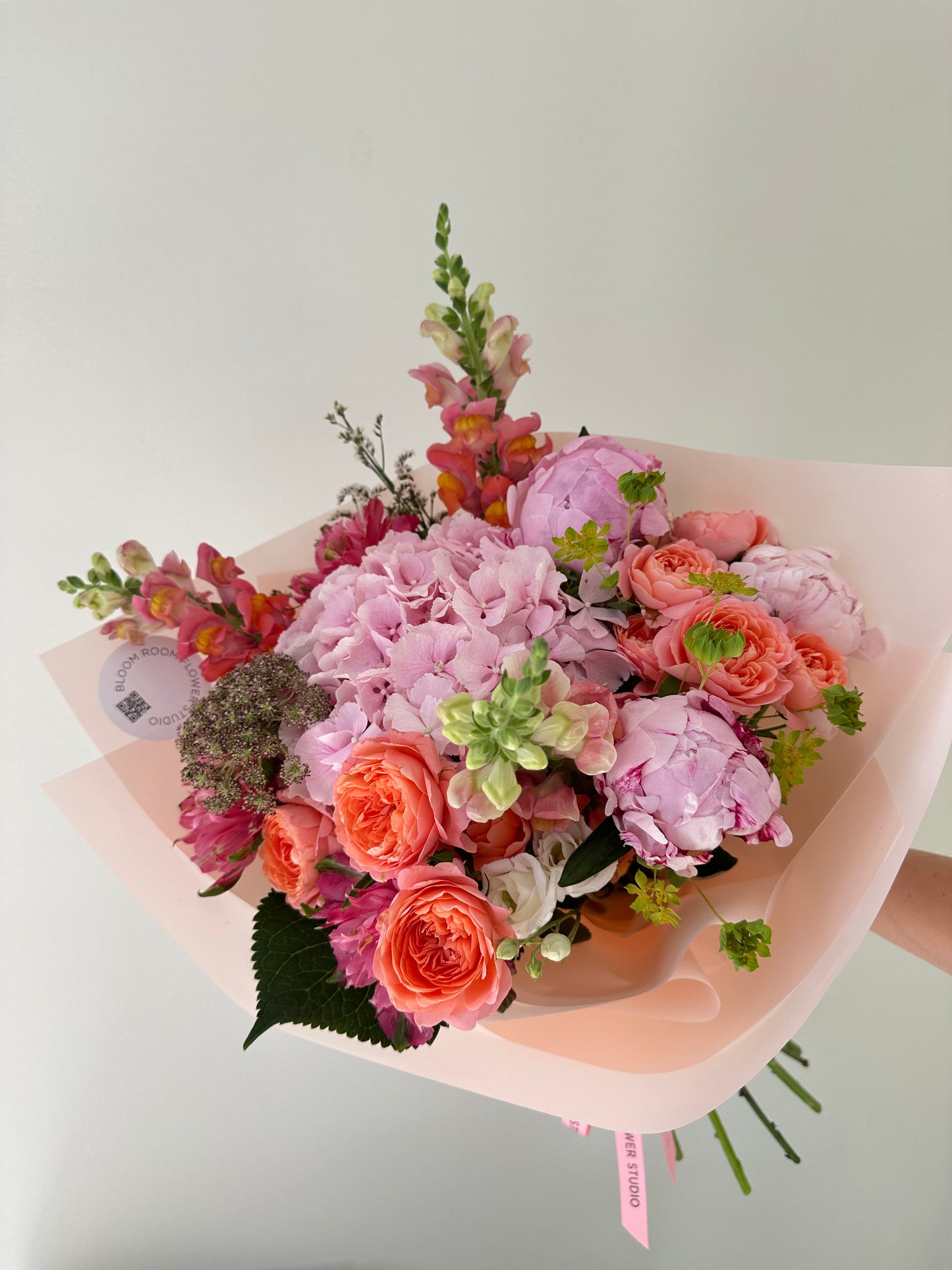 “Grannys secret garden” Grand Bouquet