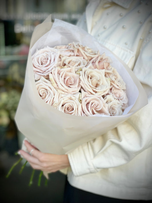 13 Quiksand Roses – BloomRoom.ee, свежие цветы в Таллине