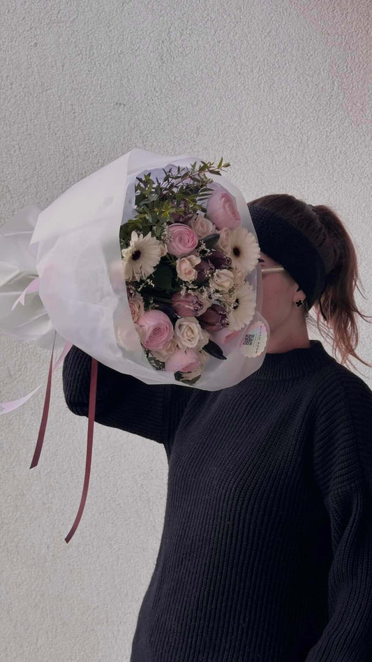 Kaunis lillekimp rooside ja gerberatega | Красивый букет с розами и герберами | Beautiful bouquet with roses and gerberas