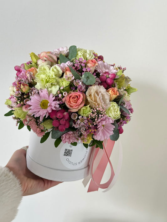 Mini Bloom Box «Berry twist» – BloomRoom.ee, värsked lilled Tallinnas