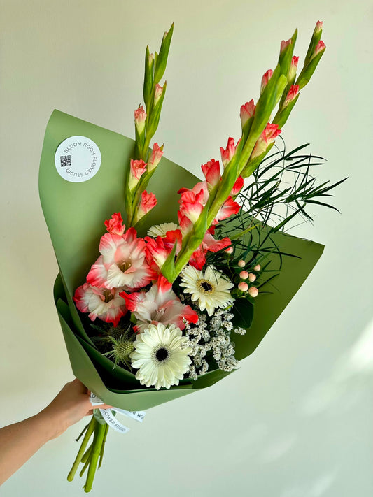 "Hide and seek” Art Bouquet – BloomRoom.ee, fresh flowers in Tallinn