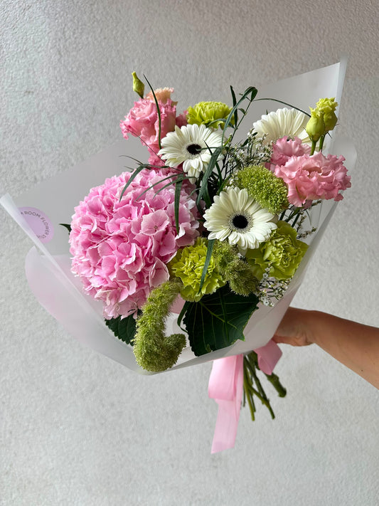 "Summer is…" Art Bouquet – BloomRoom.ee, fresh flowers in Tallinn