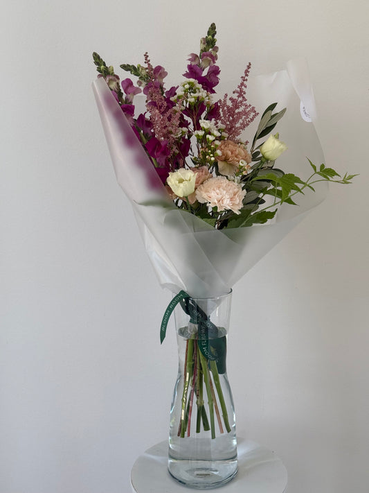 "Summer romance" Art Bouquet – BloomRoom.ee, fresh flowers in Tallinn