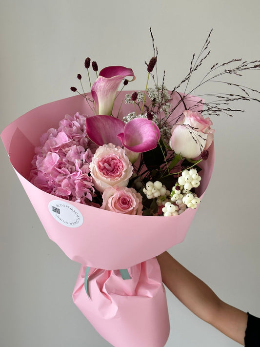 "Royal garden” Art Bouquet – BloomRoom.ee, fresh flowers in Tallinn