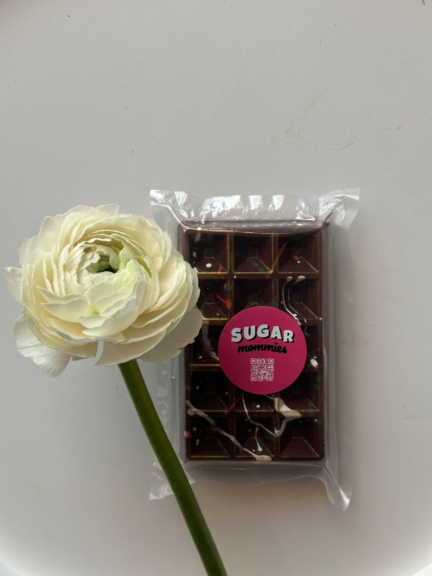 Erakordne luksuslik šokolaad Dubai Sugar Mommies 150g | Роскошный шоколад Дубай Sugar Mommies 150г | Luxury Dubai Chocolate 150g by Sugar Mommies