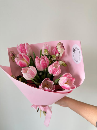 “Shine bright ” Art bouquet