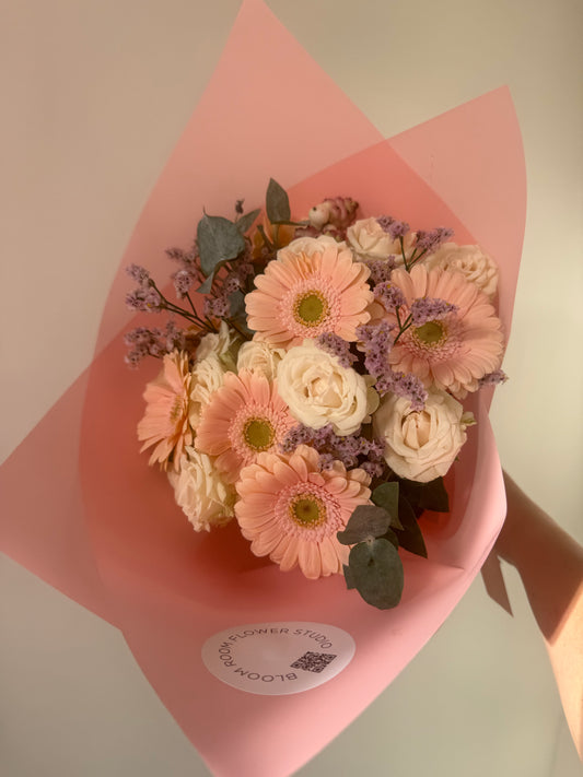 “Soft morning🌸”Art Bouquet – BloomRoom.ee, värsked lilled Tallinnas