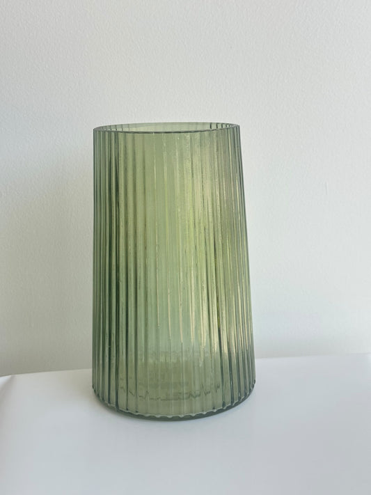 Conic Vase - green – BloomRoom.ee, свежие цветы в Таллине