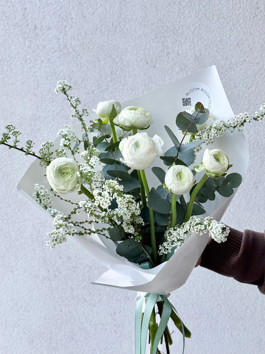 "All Saints" Art Bouquet – BloomRoom.ee, fresh flowers in Tallinn