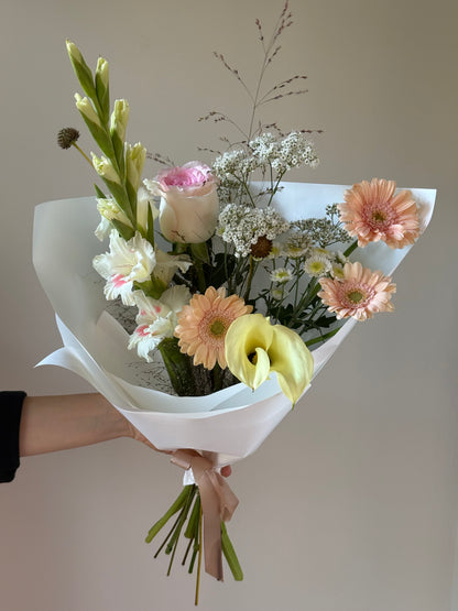 “Shine bright ” Art bouquet