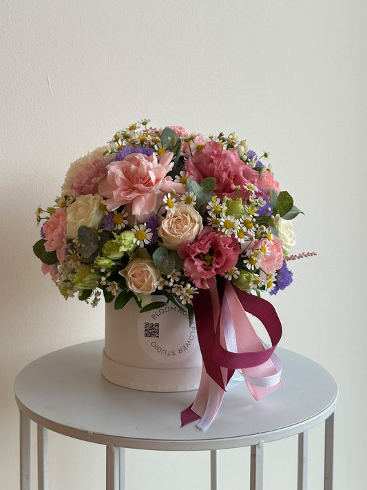 Mini Bloom Box “Summer vibe” – BloomRoom.ee, värsked lilled Tallinnas